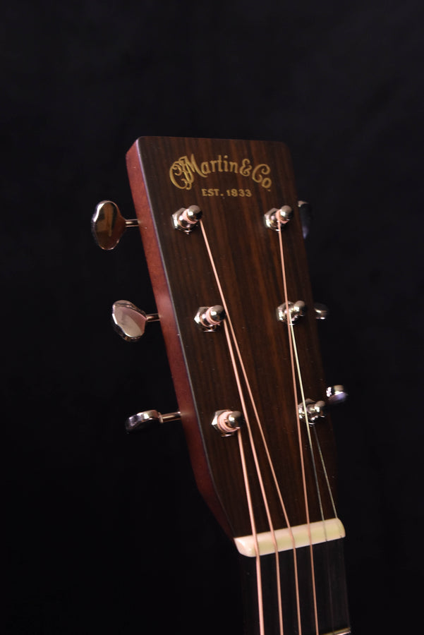 Used Martin Custom Shop 0-28 14 Fret Adi Top- 2009 Build. Excellent Condition Acoustic Guitar