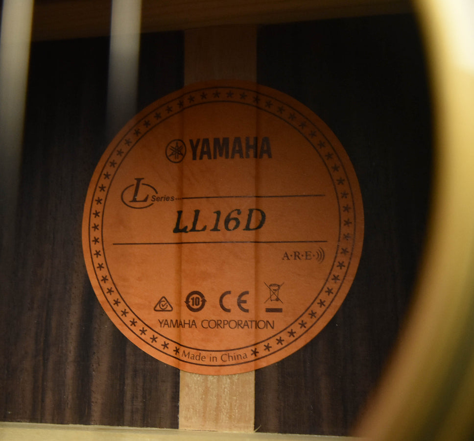 Yamaha LL16RDHC Dreadnought Acoustic Guitar