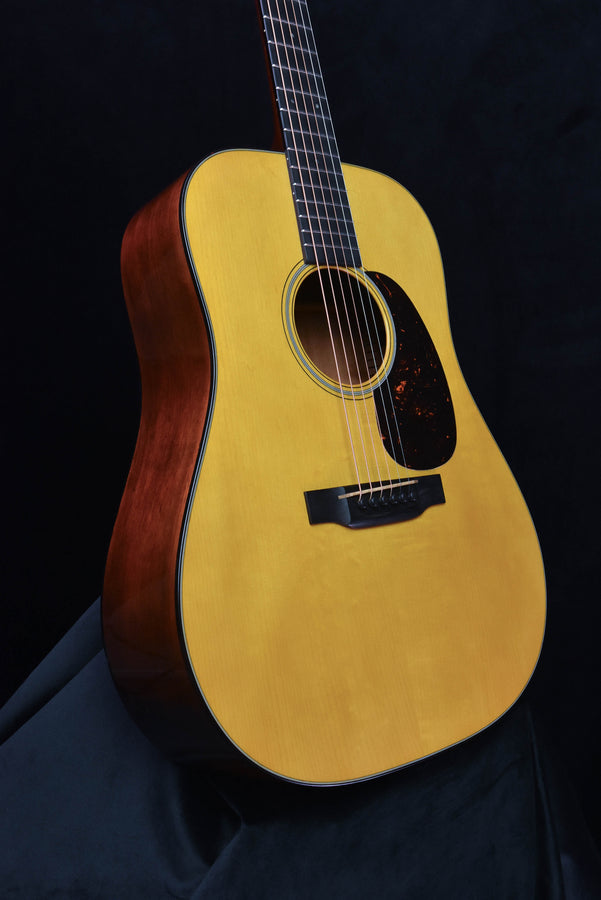 Martin D-18 Authentic Custom Expert  1937 Stage 1 Aging Acoustic Guitar CE-13