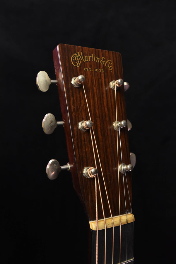 Martin D-18 Authentic Custom Expert  1937 Stage 1 Aging Acoustic Guitar CE-13