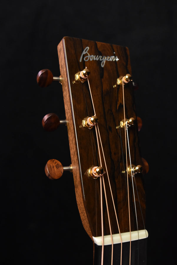 Bourgeois DB Signature OMC Sunburst, bearclaw Sitka Spruce/ Flamed Maple