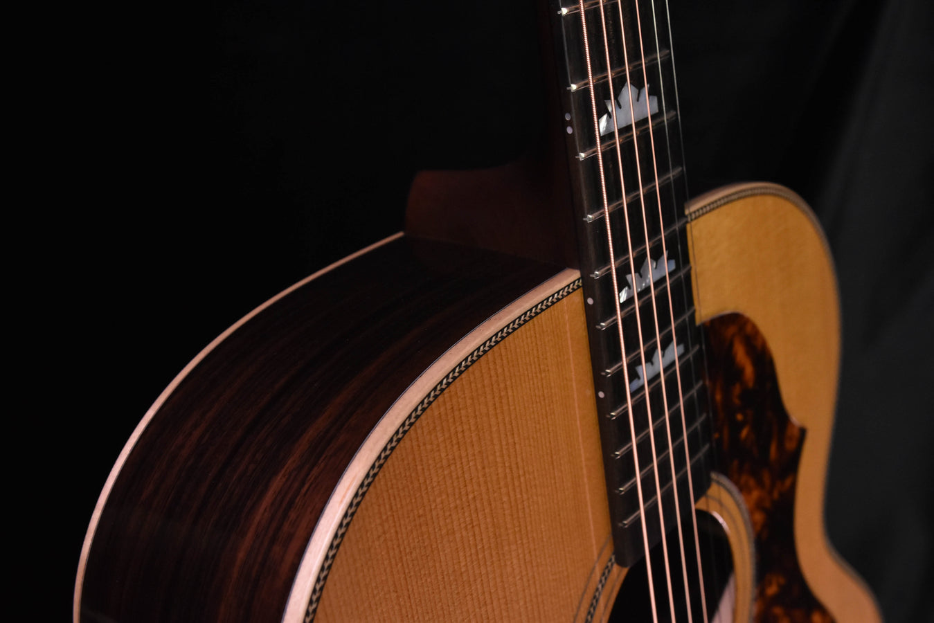 Boucher Studio Goose Jumbo Acoustic Guitar SG-53-G with Gold Pack