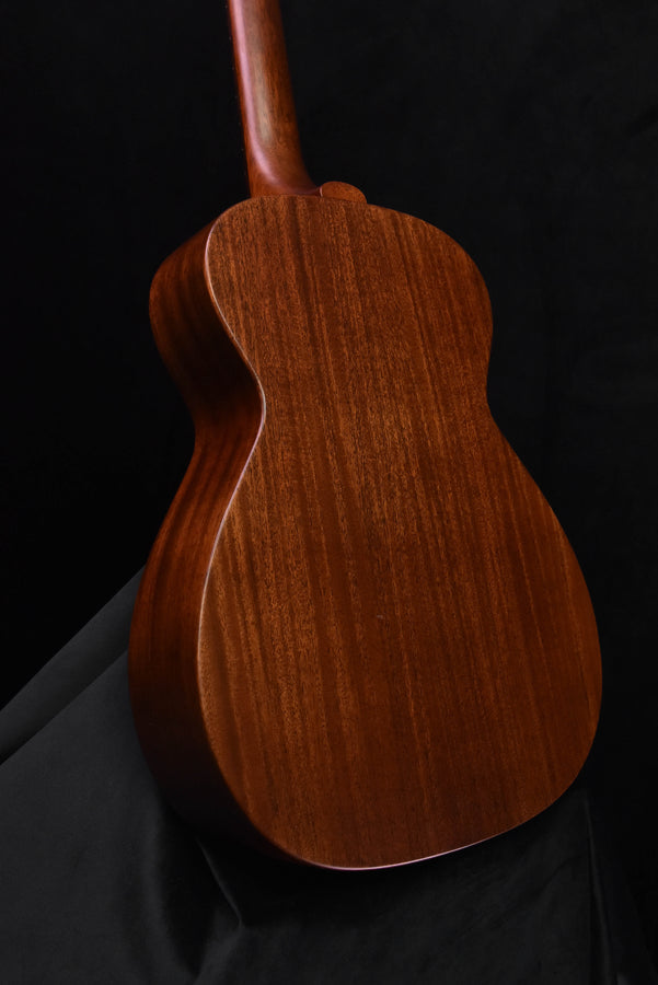 Guild M-20 Natural Acoustic Guitar