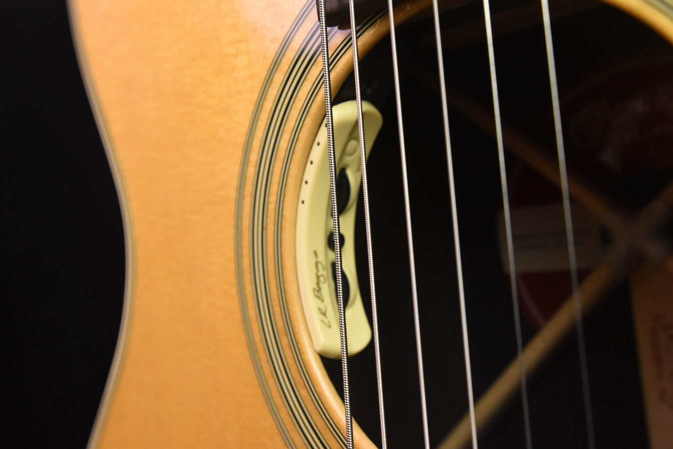 Martin SC28E Acoustic Guitar with LR Baggs Anthem pickup