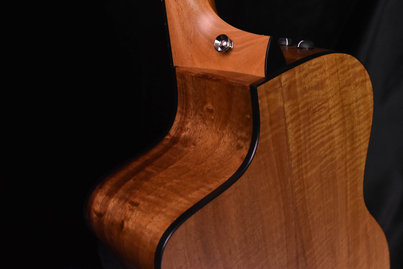 Taylor Limited Edition 224CE-K Dlx all Koa Acoustic Guitar