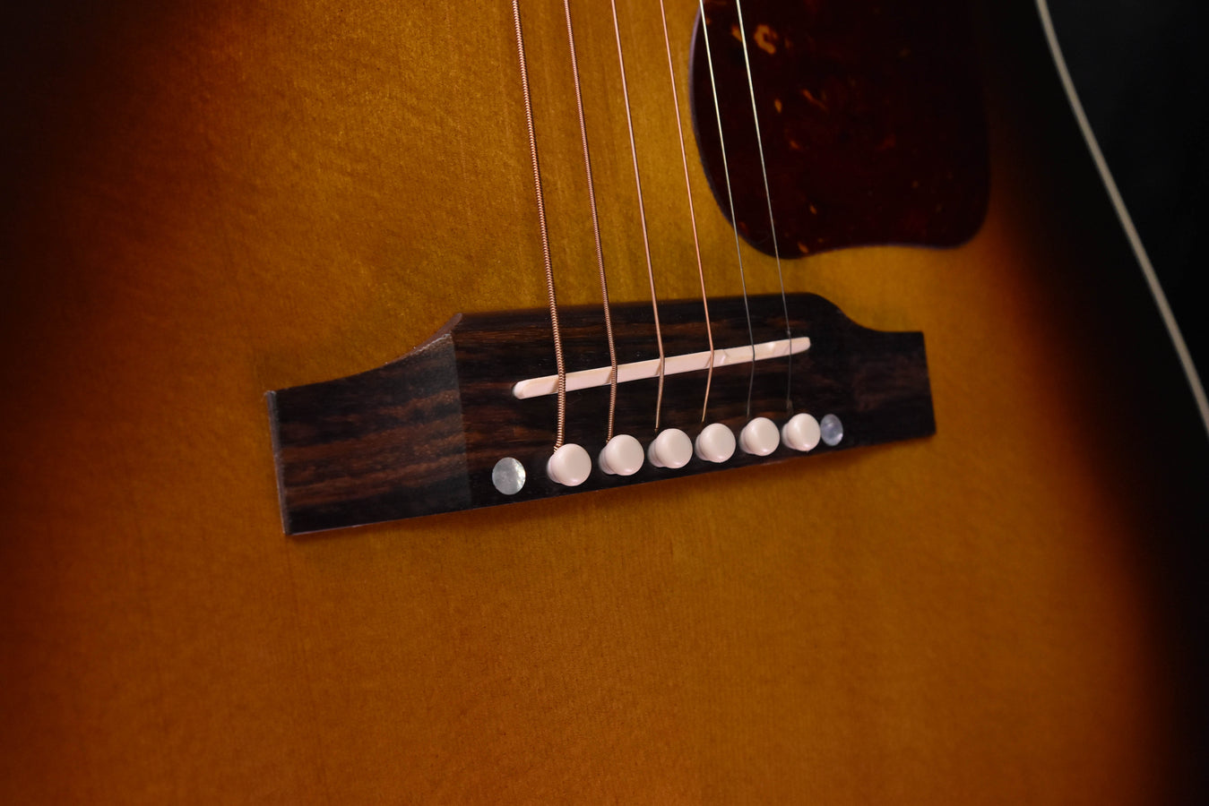 Gibson J-45 Standard Vintage Sunburst Acoustic Guitar