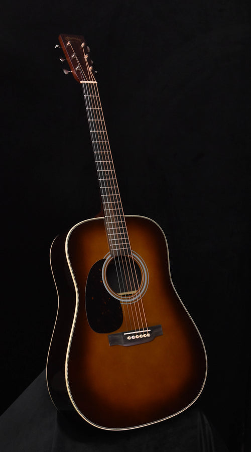 Martin HD-28 LEFTY 1933 Ambertone Left Handed Acoustic Guitar