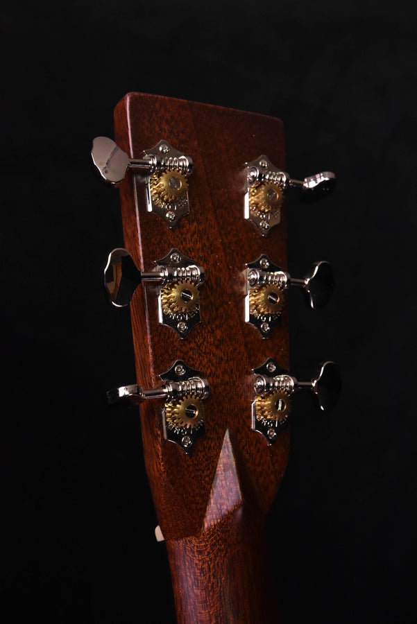 Martin HD-28 LEFTY 1933 Ambertone Left Handed Acoustic Guitar