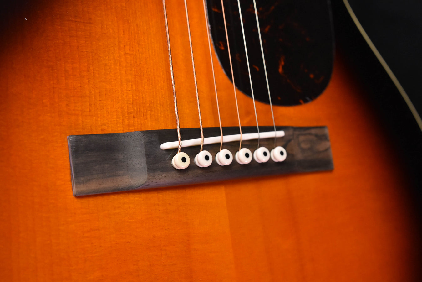 Martin CEO-7 14 Fret 00 Body Adirondack Spruce top Acoustic Guitar