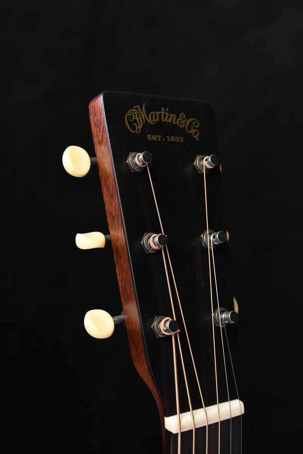 Martin CEO-7 14 Fret 00 Body Adirondack Spruce top Acoustic Guitar