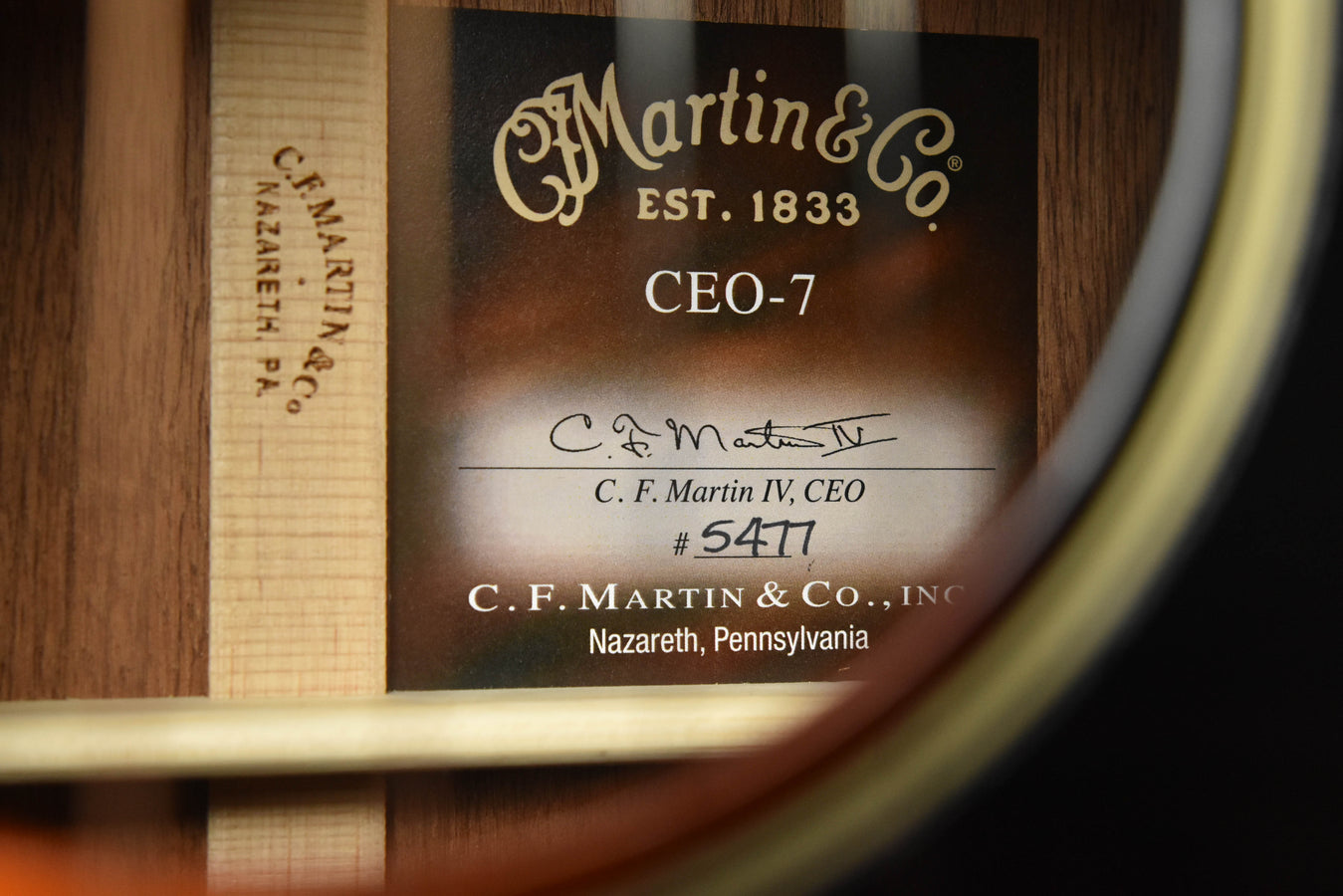 Martin CEO-7 14 Fret 00 Body Adirondack Spruce top Acoustic Guitar