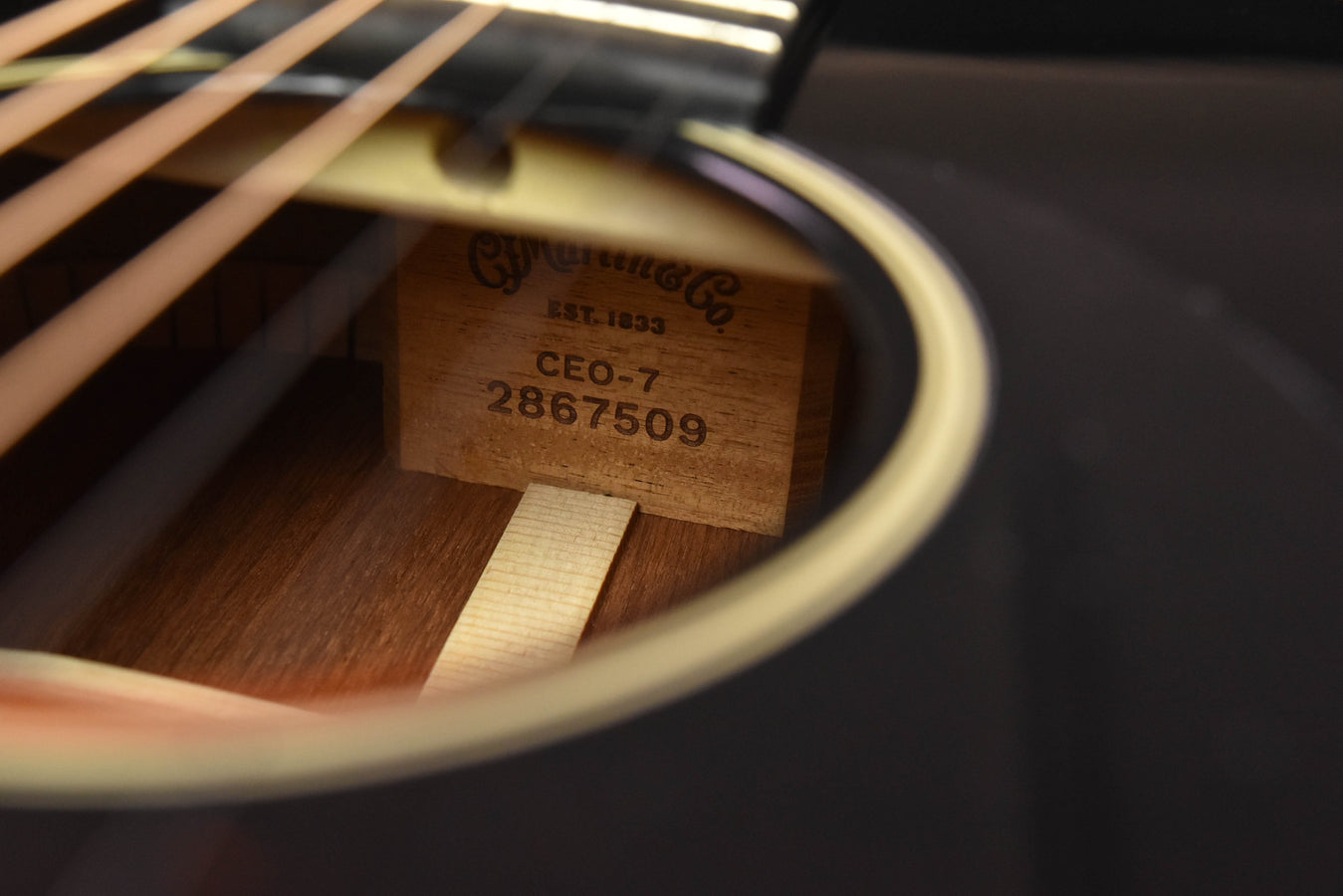 Martin CEO-7 14 Fret 00 Body Adirondack Spruce top Acoustic Guitar