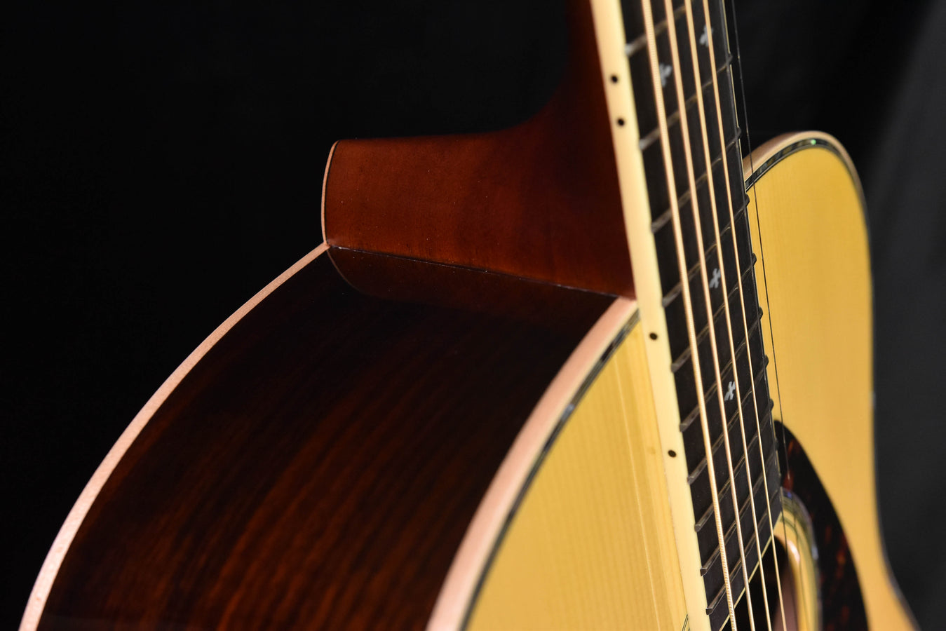 Yamaha LL16RDHC Dreadnought Acoustic Guitar