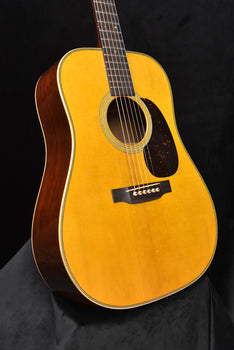 martin d-28 authentic 1937 vts "aged" finish dreadnought acoustic guitar