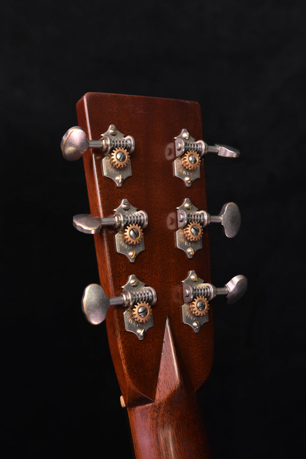 Martin Custom Shop Expert 000-28 Authentic '37 aged finish Acoustic Guitar Model CE-07