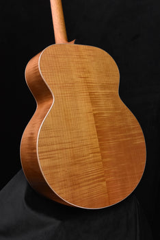 boucher studio goose jumbo torrefied maple and torrefied adirondack spruce jumbo acoustic guitar gr-sg-63t