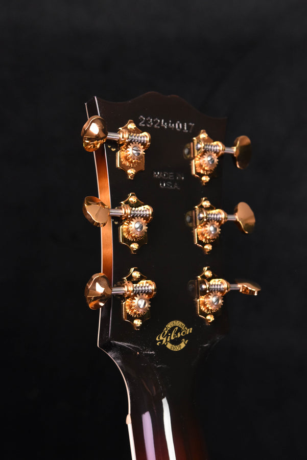 Gibson SJ-200 Western Classic Jumbo Acoustic Guitar