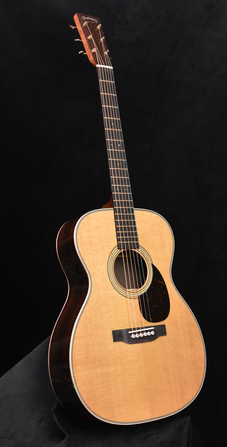 Martin OM28 Modern Deluxe Acoustic Guitar