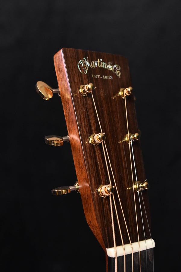 Martin OM28 Modern Deluxe Acoustic Guitar