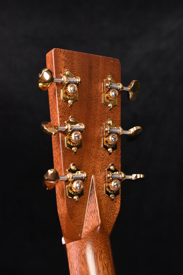 Martin OM28 Modern Deluxe Acoustic Guitar