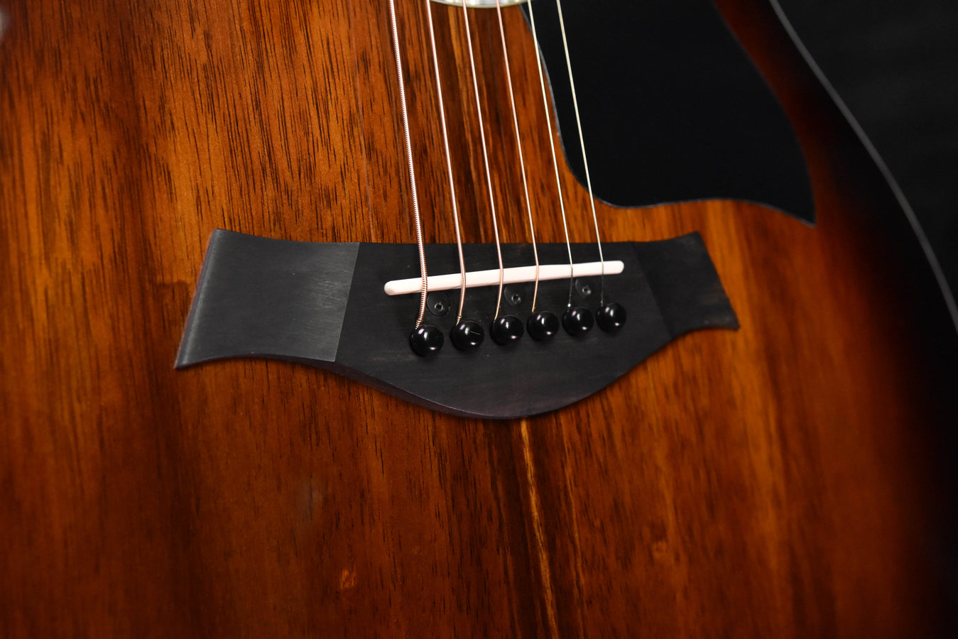 Taylor 224CE-K DLX Cutaway Acoustic Guitar