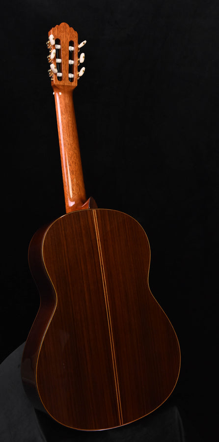 Yamaha GC32C Cedar Top Classical Guitar