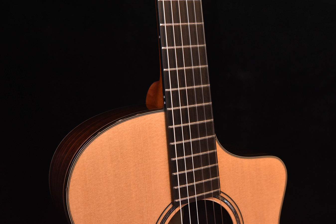 Furch GNc4-SR EAS Grand Nylon Guitar Spruce Top/ Indian Rosewood Nylon String Crossover  Acoustic Guitar