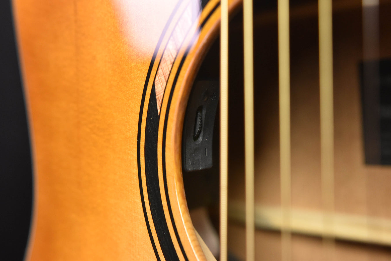 Yamaha TAG3 C Dreadnought Cutaway Transacoustic Guitar SDB