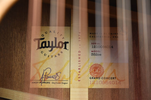 taylor 352ce cutaway 12 string acoustic guitar with electronics