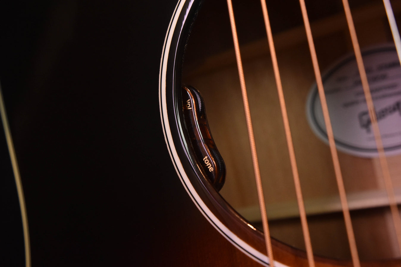 Gibson J-45 Standard Vintage Sunburst