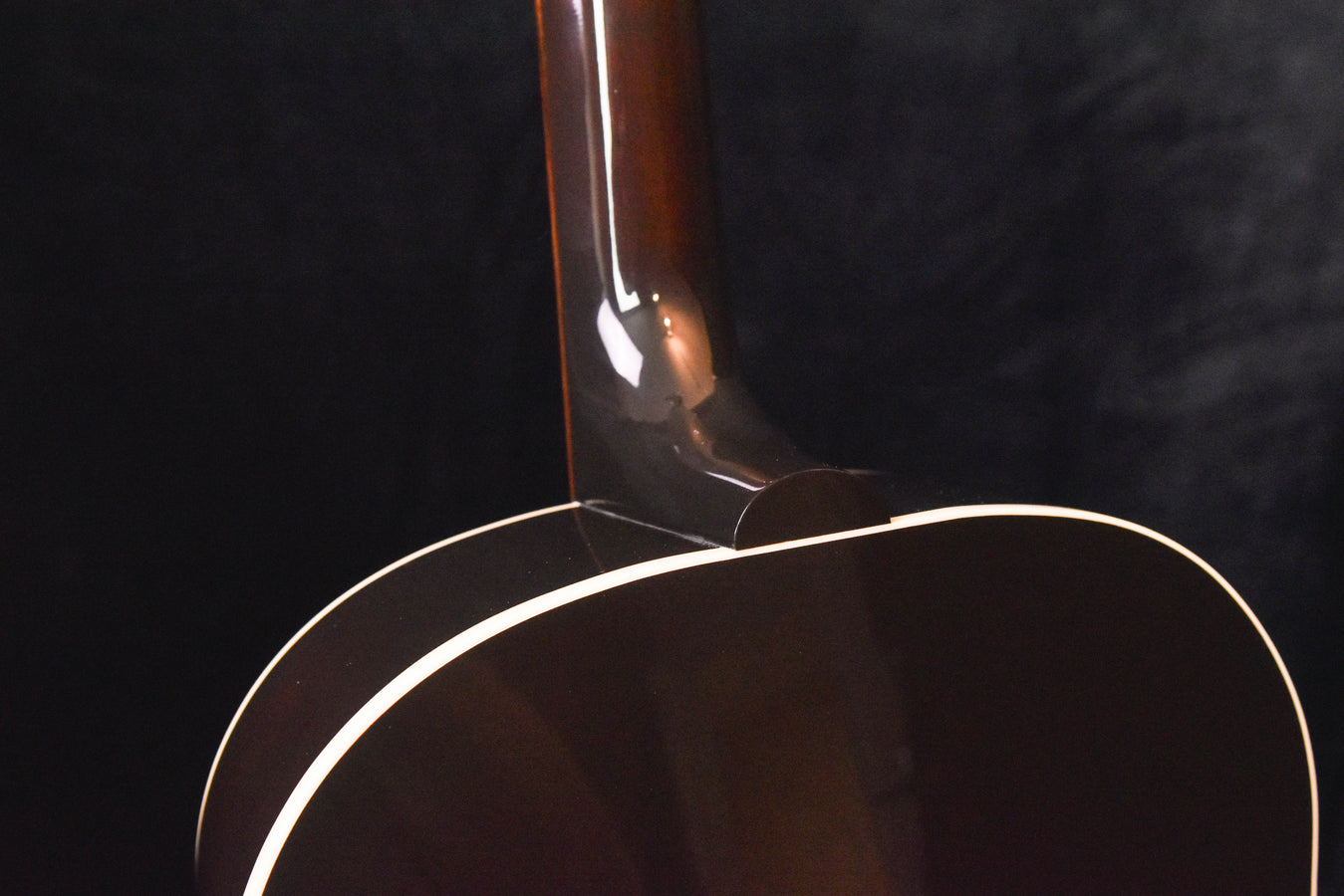 Gibson J-45 Standard Vintage Sunburst Acoustic Guitar