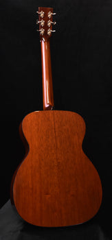 collings om1 sunburst 1 3/4" nut acoustic guitar