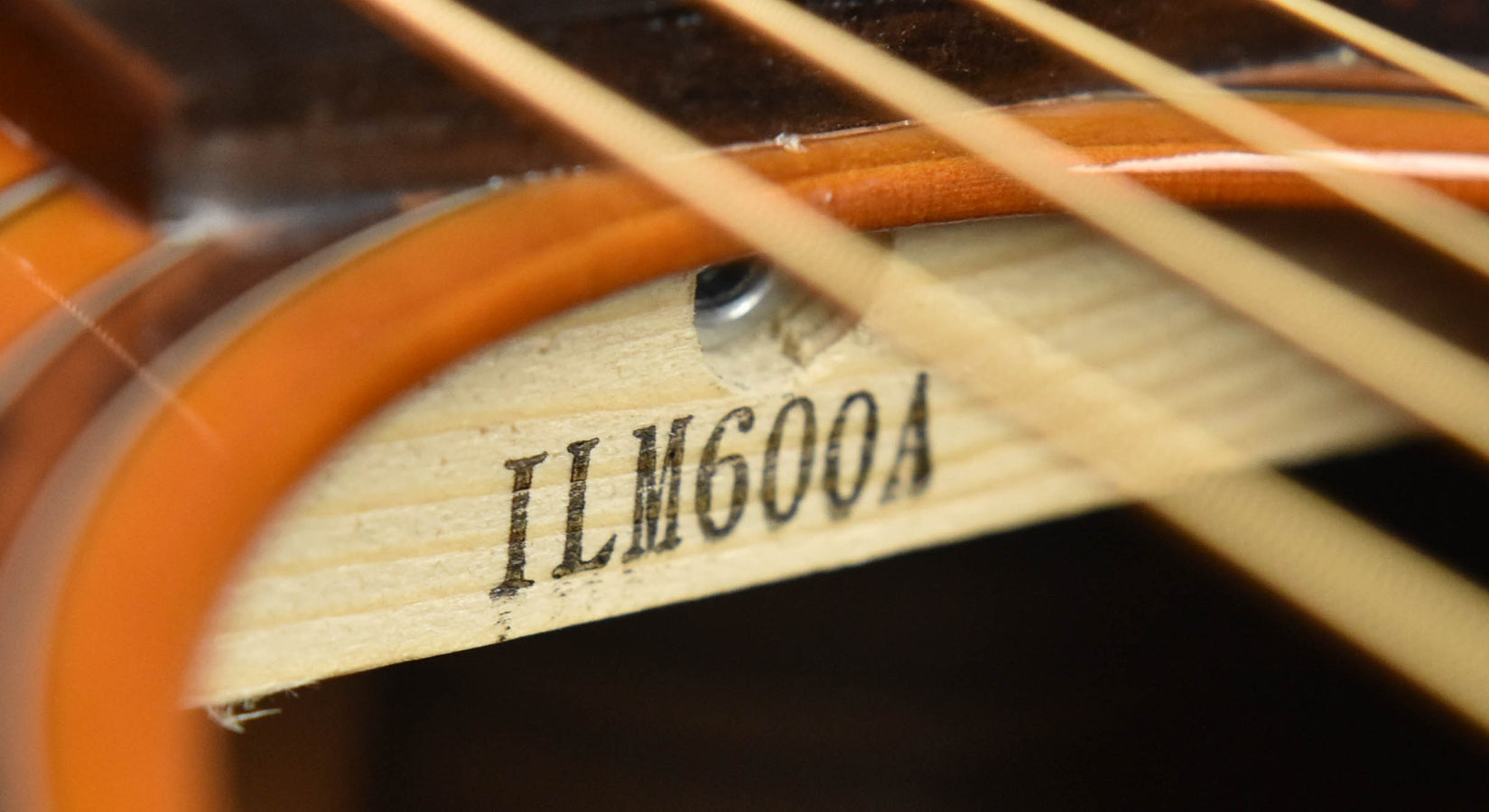 Yamaha A5R ARE Natural Cutaway Dreadnought Acoustic Guitar