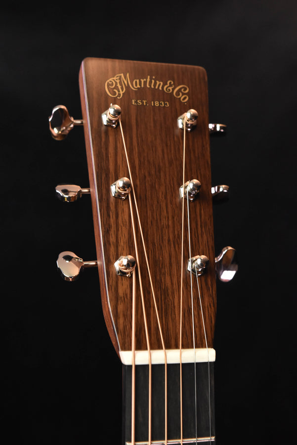 Martin HD-28E Fishman Aura VT Pickup Dreadnought Acoustic Guitar