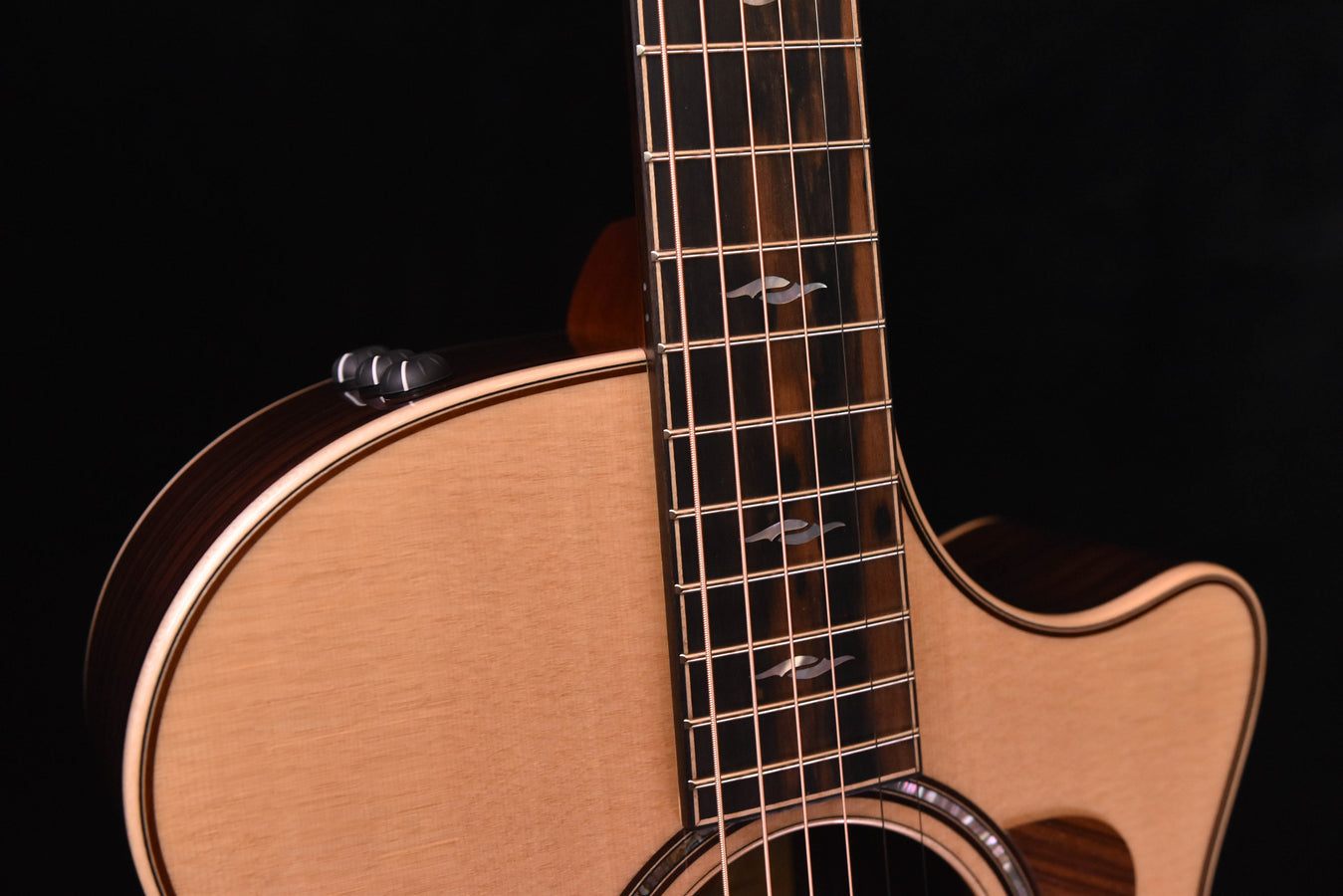 Taylor 812CE 12 Fret Acoustic Guitar