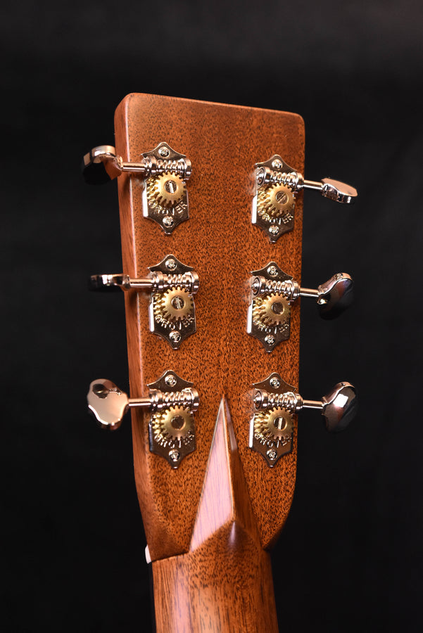 Martin HD-28E Fishman Aura VT Pickup Dreadnought Acoustic Guitar