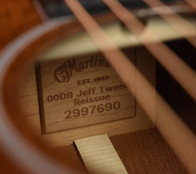 martin 00db (deep body 00)jeff tweedy reissue acoustic guitar