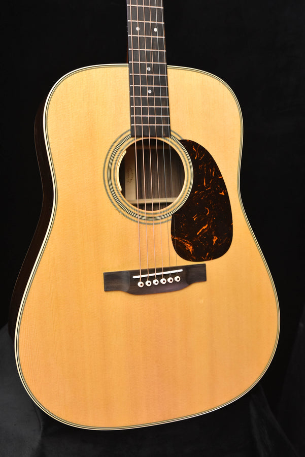 D-28E dreadnought acoustic guitar, natural top and dark tortoiseshell-style pickguard