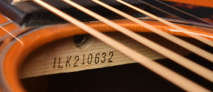 yamaha a3r are vn acoustic/electric guitar