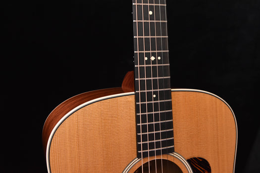 taylor gold label 510e mahogany and torrefied sitka spruce dreadnought acoustic guitar