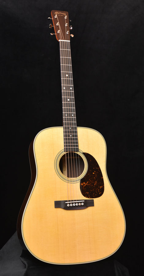 Martin D-28 Dreadnought Acoustic Guitar (Gloss)