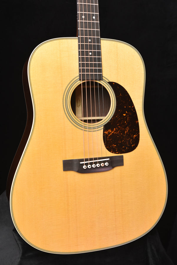 Martin D-28 Dreadnought Acoustic Guitar (Gloss)