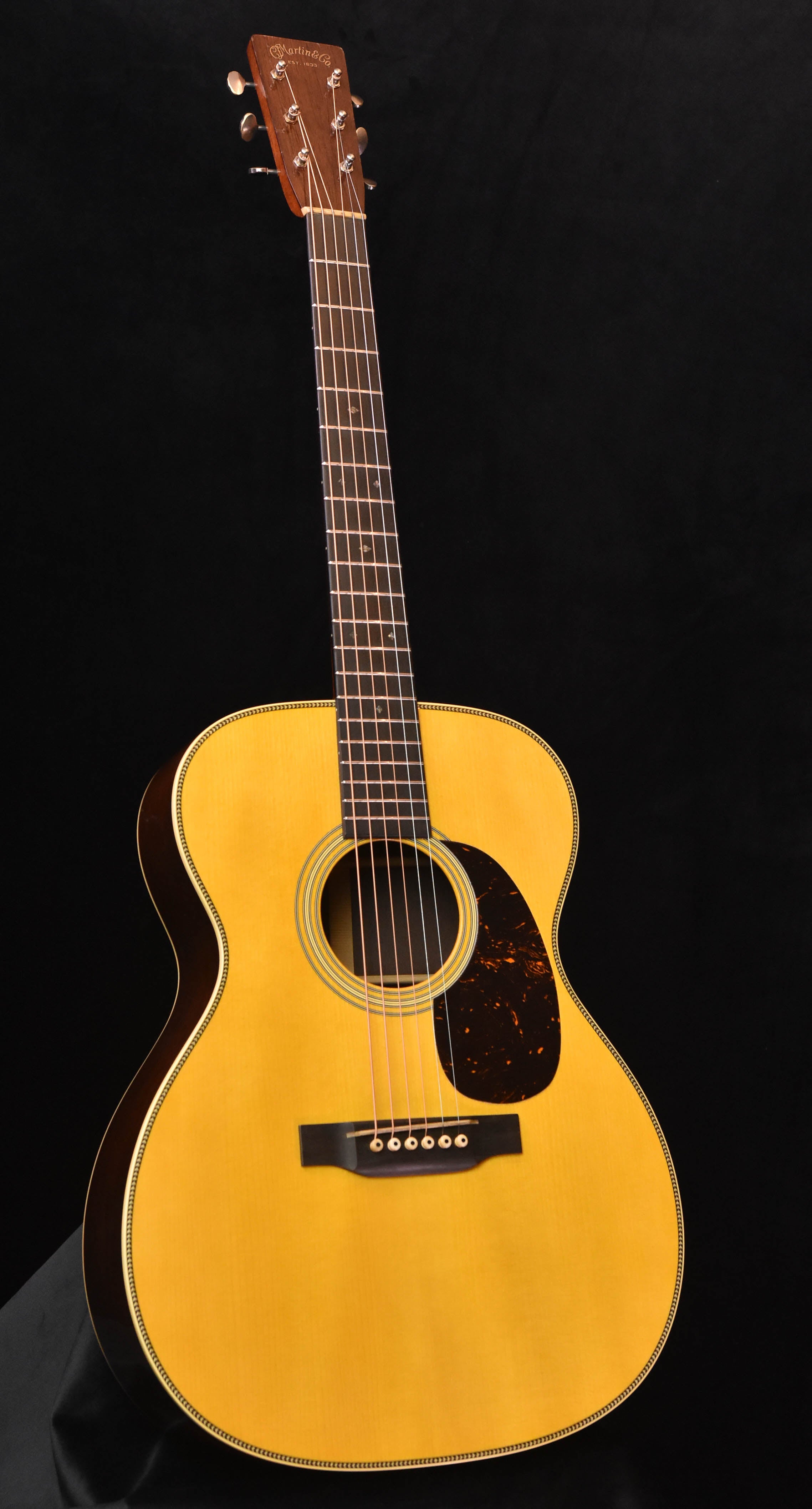 Martin 000-28 Authentic 1937 Madagascar Rosewood. CE-07MR