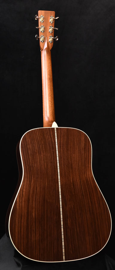 Martin D-28 Dreadnought Acoustic Guitar (Gloss)