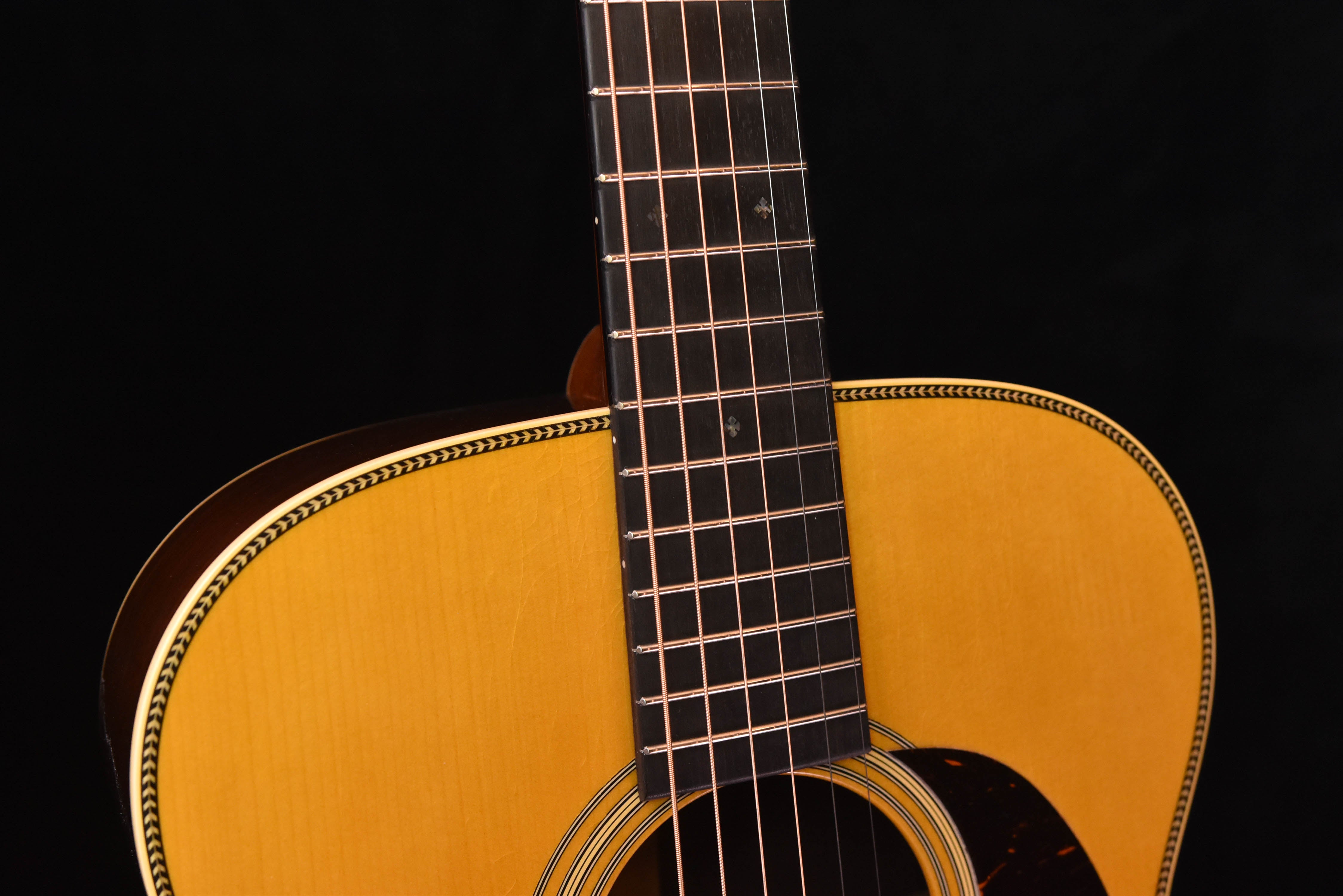 Martin 000-28 Authentic 1937 Madagascar Rosewood. CE-07MR