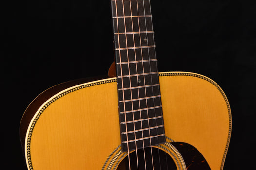 martin 000-28 authentic 1937 madagascar rosewood. ce-07mr acoustic guitar