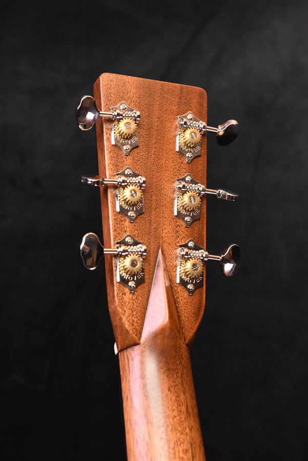 Martin D-28 Dreadnought Acoustic Guitar (Gloss)