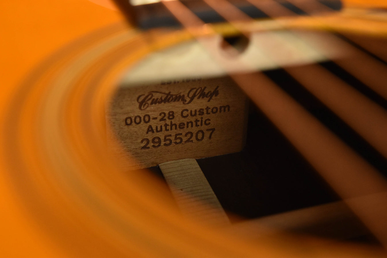 Martin 000-28 Authentic 1937 Madagascar Rosewood. CE-07MR Acoustic Guitar