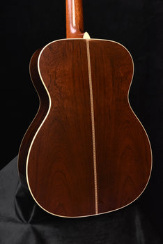 martin 000-28 authentic 1937 madagascar rosewood. ce-07mr acoustic guitar