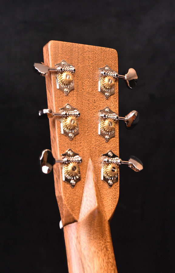 Martin Oahu HG-28 Acoustic Guitar